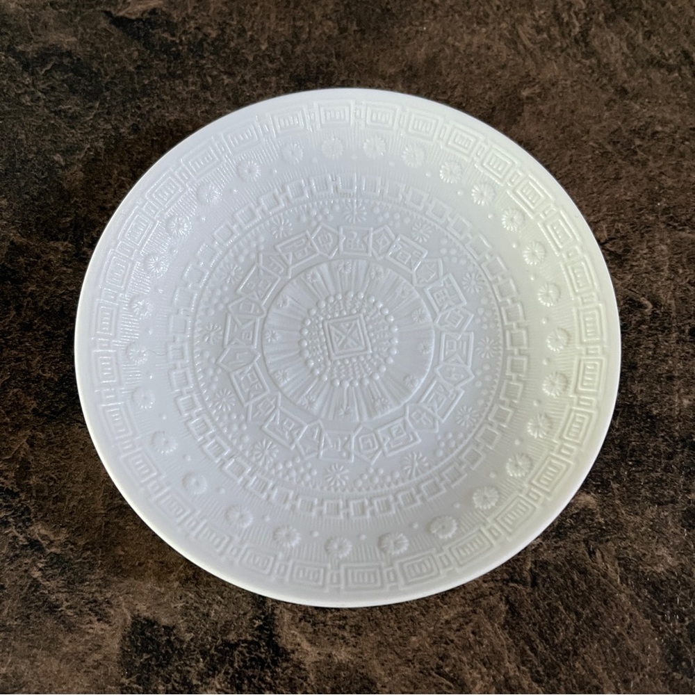 Rosenthal white porcelain collection plate (set of two)